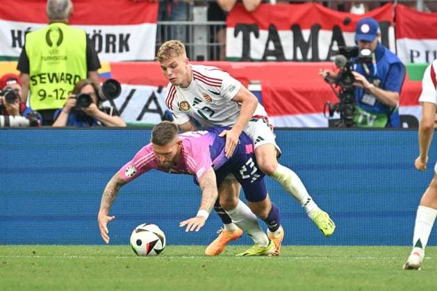 19 06 2024, xscotx, European Football Championship 2024, Germany Hungary, emspor, v l Robert Andrich Germany, 23 , Andras Schaefer Schäfer, Hungary, 13 duel, duel, fight, tackle Stuttgart