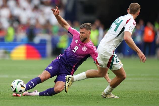 Stuttgart, Arena Stuttgart Wednesday, June 19, 2024 UEFA EURO 2024 Germany, Group A stage Matchday 2 Group A Germany Hungary, Niclas Fuellkrug Germany , Marton Dardai Hungary , duel, action, action, battles for the ball Copyright: JoaquimxFerreira