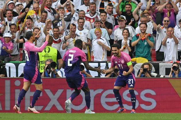 19 06 2024, xsltx, Football EM 2024, Germany Hungary emspor, v l Ilkay Guendogan Gündogan, Germany, 21 Jubel, Torjubel, jubelt ueber das Tor, celebrate the goal, celebration DFL DFB REGULATIONS PROHIBIT ANY USE OF PHOTOGRAPHS as IMAGE SEQUENCES and or QUASI VIDEO Stuttgart