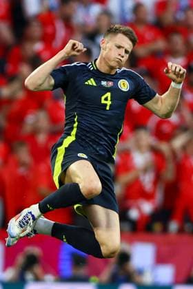 Scott McTominay of Scotland celebrates scoring a goal for their side to make it 1-0 Scotland v Switzerland, UEFA European Championship, EM, Europameisterschaft 2024, Group A, Football, Cologne Stadium, Cologne, Germany, 19 Jun 2024 EDITORIAL USE ONLY No use with unauthorised audio, video, data, fixture lists, club league logos or live services. Online in-match use limited to 120 images, no video emulation. No use in betting, games or single club league player publications. Copyright: xKieranxMcManus Shutterstockx 14543653av