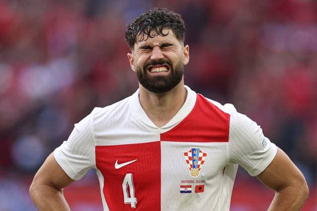Josko Gvardiol of Croatia looks dejected on the final whistle Croatia v Albania, UEFA European Championship, EM, Europameisterschaft 2024, Group B, Football, Volksparkstadion, Hamburg, Germany, 19 Jun 2024 EDITORIAL USE ONLY No use with unauthorised audio, video, data, fixture lists, club league logos or live services. Online in-match use limited to 120 images, no video emulation. No use in betting, games or single club league player publications. Copyright: xPaulxCurrie Shutterstockx 14543648hb