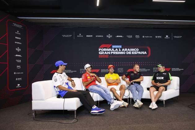 Official press conference, PK, Pressekonferenz RICCIARDO Daniel (aus), Visa Cash App RB F1 Team VCARB 01, portrait, SAINZ Carlos (spa), Scuderia Ferrari SF-24, portrait, ALONSO Fernando (spa), Aston Martin F1 Team AMR24, portrait, MAGNUSSEN Kevin (den), Haas F1 Team VF-24 Ferrari, portrait and BOTTAS Valtteri (fin), Stake F1 Team Kick Sauber C44, portrait during the Formula 1 Aramco Gran Premio de Espana 2024, 10th round of the 2024 Formula One World Championship, WM, Weltmeisterschaft from June 21 to 23, 2024 on the Circuit de Barcelona-Catalunya, in Montmeló, Spain - F1 - SPANISH GRAND PRIX 2024 DPPI Panoramic 240620_R10_SPAGNA_DP_EA020430