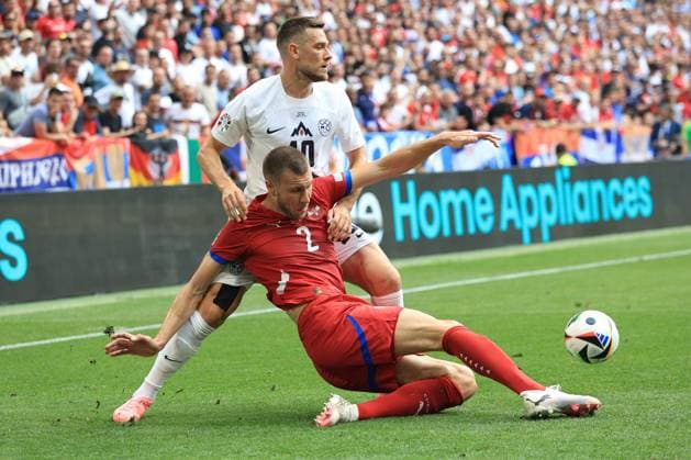 Timi Elsnik of Slovenia and Strahinja Pavlovic of Serbia Slovenia v Serbia, UEFA European Championship, EM, Europameisterschaft 2024, Group C, Football, Munich Football Arena, Munich, Germany, 20 Jun 2024 EDITORIAL USE ONLY No use with unauthorised audio, video, data, fixture lists, club league logos or live services. Online in-match use limited to 120 images, no video emulation. No use in betting, games or single club league player publications. Copyright: xMichaelxZemanek Shutterstockx 14543659be