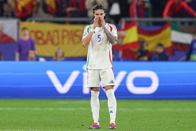 Riccardo Calafiori of Italy reacts after scoring an own goal to make it 1-0 Spain v Italy, UEFA European Championship, EM, Europameisterschaft 2024, Group B, Football, Arena AufSchalke, Gelsenkirchen, Germany, 20 Jun 2024 EDITORIAL USE ONLY No use with unauthorised audio, video, data, fixture lists, club league logos or live services. Online in-match use limited to 120 images, no video emulation. No use in betting, games or single club league player publications. Copyright: xPaulxCurrie Shutterstockx 14543734cm