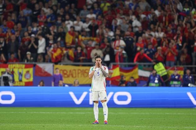 Riccardo Calafiori of Italy reacts after scoring an own goal to make it 1-0 Spain v Italy, UEFA European Championship, EM, Europameisterschaft 2024, Group B, Football, Arena AufSchalke, Gelsenkirchen, Germany, 20 Jun 2024 EDITORIAL USE ONLY No use with unauthorised audio, video, data, fixture lists, club league logos or live services. Online in-match use limited to 120 images, no video emulation. No use in betting, games or single club league player publications. Copyright: xPaulxCurrie Shutterstockx 14543734cn