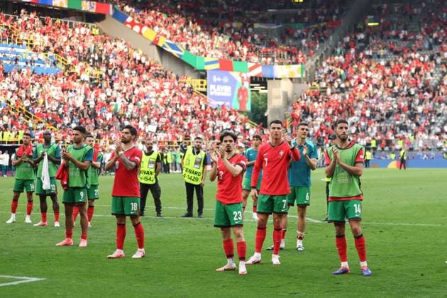 Cristiano Ronaldo of Portugal gives a thumbs up to the crowd after the full time whistle Turkiye v Portugal, UEFA European Championship, EM, Europameisterschaft 2024, Group F, Football, BVB Stadion, Dortmund, Germany, 22 Jun 2024 EDITORIAL USE ONLY No use with unauthorised audio, video, data, fixture lists, club league logos or live services. Online in-match use limited to 120 images, no video emulation. No use in betting, games or single club league player publications. Copyright: xPaulxCurrie Shutterstockx 14548034fp