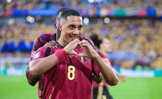 Youri Tielemans Belgium celebrates his first goal, UEFA EURO 2024 Group E, Belgium vs Romania, Cologne Stadium on June 22, 2024 in Cologne, Germany Photo by Silas Schueller DeFodi Images Youri Tielemans Belgium celebrates his first goal, UEFA EURO 2024 Group E, Belgium vs Romania, Cologne Stadium on June 22, 2024 in Cologne, Germany Photo by Silas Schueller DeFodi Images Defodi 738 738 BELROU 20240622 145 Defodi-738