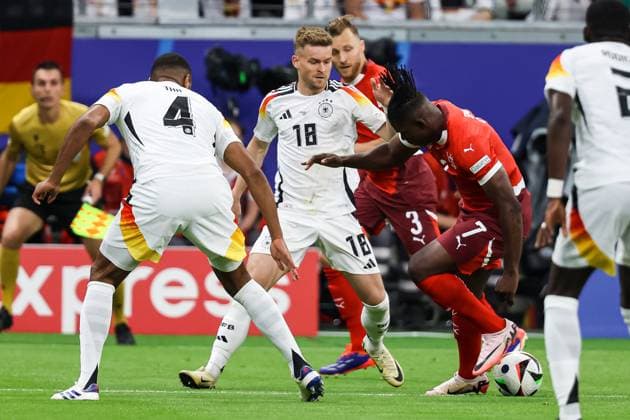 Breel Donald Embolo Switzerland, 07 vs Maximilian Mittelstaedt Germany 18 , Jonathan Tah Germany 04 GER, Switzerland SUI vs Germany DEU , European Football Championship, UEFA EURO 2024, Group A, Matchday 3, 23 06 2024 GER, Switzerland SUI vs Germany DEU , European Football Championship, UEFA EURO 2024, Group A, Matchday 3, 23 06 2024 Frankfurt Copyright: xEibner-Pressefoto RogerxBuerkex EP