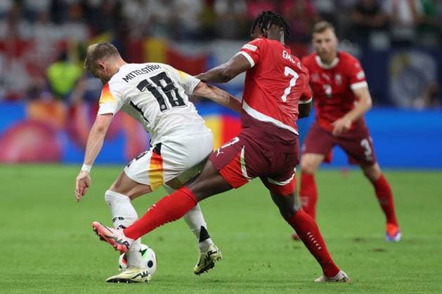 Maximilian Mittelstädt Germany and Breel Embolo Switzerland in a duel, UEFA EURO 2024 Group A, Switzerland vs Germany, Arena Frankfurt on June 23, 2024 in Frankfurt am Main, Germany Photo by Oliver Kaelke DeFodi Images Maximilian Mittelstädt Germany and Breel Embolo Switzerland battle for the ball, UEFA EURO 2024 Group A, Switzerland vs Germany, Arena Frankfurt on June 23, 2024 in Frankfurt am Main, Germany Photo by Oliver Kaelke DeFodi Images Defodi 678 2024 06 23 OK SUIGER 1246 Defodi-678