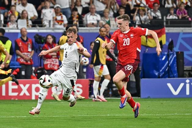 23 06 2024, xscotx, European Football Championship 2024, Switzerland Germany, emspor, v l Joshua Kimmich Germany, 6 , Michel Aebischer Switzerland, 20 duel, duel, fight, tackle Frankfurt am Main