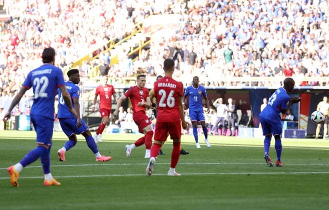 Piotr Zielinski of Poland has a shot on goal France v Poland, UEFA European Championship, EM, Europameisterschaft 2024, Group D, Football, BVB Stadion, Dortmund, Germany, 25 Jun 2024 EDITORIAL USE ONLY No use with unauthorised audio, video, data, fixture lists, club league logos or live services. Online in-match use limited to 120 images, no video emulation. No use in betting, games or single club league player publications. Copyright: xPaulxCurrie Shutterstockx 14555523bg