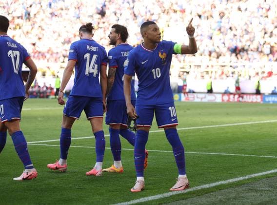 Kylian Mbappà of France celebrates scoring a penalty to make it 1-0 France v Poland, UEFA European Championship, EM, Europameisterschaft 2024, Group D, Football, BVB Stadion, Dortmund, Germany, 25 Jun 2024 EDITORIAL USE ONLY No use with unauthorised audio, video, data, fixture lists, club league logos or live services. Online in-match use limited to 120 images, no video emulation. No use in betting, games or single club league player publications. Copyright: xPaulxCurrie Shutterstockx 14555523cv