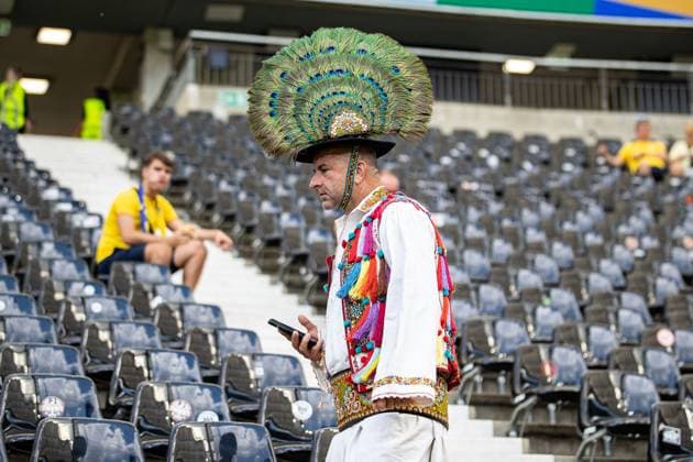 Romanian fan with traditional clothing GER, Slovakia SVK vs Romania ROU , European Football Championship, UEFA EURO 2024, Group E, Matchday 3, 26 06 2024 GER, Slovakia SVK vs Romania ROU , European Football Championship, UEFA EURO 2024, Group E, Matchday 3, 26 06 2024 Frankfurt Copyright: xEibner-Pressefoto RogerxBuerkex EP