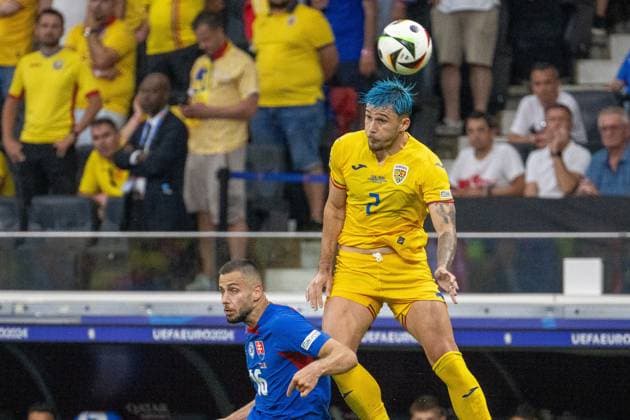 GER, EURO 2024, Group E, Slovakia SVK vs Romania ROU 24 06 2024, Frankfurt Arena, Frankfurt, GER, EURO 2024, Group E, Slovakia SVK vs Romania ROU In the picture Andrei Ratiu Romania ROU, 02 header header header duel David Hancko Slovakia SVK, 16 dynamics, action, action, game scene dynamics, action, action, game scene nordphotoxGmbHxx xDenkinger nph00015