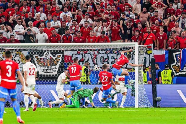 Goal for 1 1 Tomas Soucek Czech Republic, 22 GER, Czech Republic vs Turkey, European Football Championship, UEFA Euro 2024, Matchday 3, 26 06 2024 GER, Czech Republic vs Turkey, European Football Championship, UEFA Euro 2024, Matchday 3, 26 06 2024 Hamburg Copyright: xEibner-Pressefoto MarcelxvonxFehrnx EP_MFN