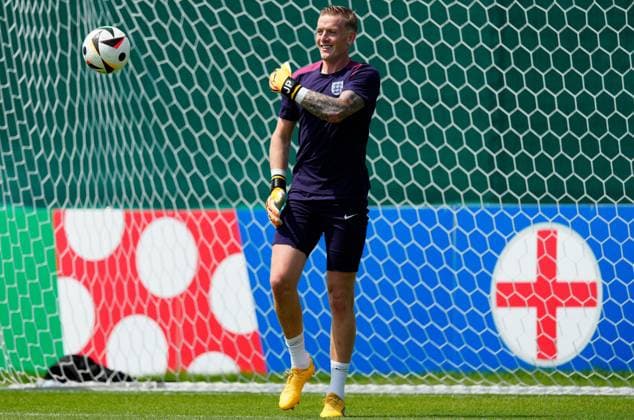 Jordan Pickford of England England Training, UEFA European Championship, EM, Europameisterschaft 2024, Round of 16, Football, Spa & Golf Resort Weimarer Land, Blankenhain, Germany, 29 Jun 2024 EDITORIAL USE ONLY No use with unauthorised audio, video, data, fixture lists, club league logos or live services. Online in-match use limited to 120 images, no video emulation. No use in betting, games or single club league player publications. Copyright: xDavexShopland Shutterstockx 14560784g
