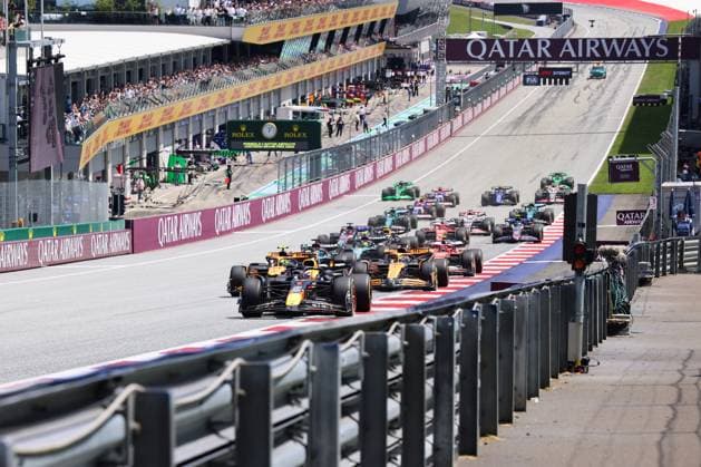 1 Max Verstappen Oracle Red Bull Racing, 01 , 4 Lando Norris McLaren Formula 1 Team, 04 , 81 Oscar Piastri McLaren Formula 1 Team, 81 , 55 Carlos Sainz Scuderia Ferrari HP, 55 , 63 George Russell Mercedes AMG Petronas Formula One Team, 63 , 44 Lewis Hamilton Mercedes AMG Petronas Formula One Team, 44 , 16 Charles Leclerc Scuderia Ferrari HP, 16 , 10 Pierre Gasly BWT Alpine F1 Team, 10 , Sprint race, AUT, Austria, Formula 1 World Championship, Austrian Grand Prix, 29 06 2024 AUT, Formula 1, Red Bull Ring, Austrian Grand Prix Spielberg Copyright: xEibner-Pressefoto Grafx EP_AGF