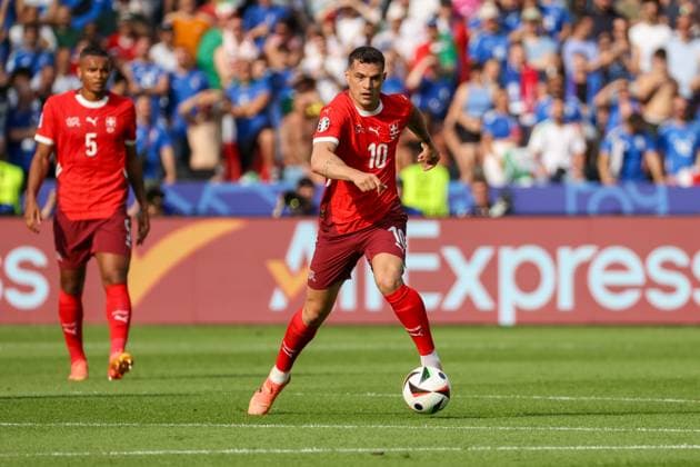 Granit Xhaka Switzerland, 10 in action , Football, UEFA , European Championship, Round of 16 2024, Switzerland vs Italy, 29 06 2024, Olympiastadion Berlin, Berlin, Germany Berlin Olympiastadion Berlin Berlin Germany Copyright: xGrantxHubbsx
