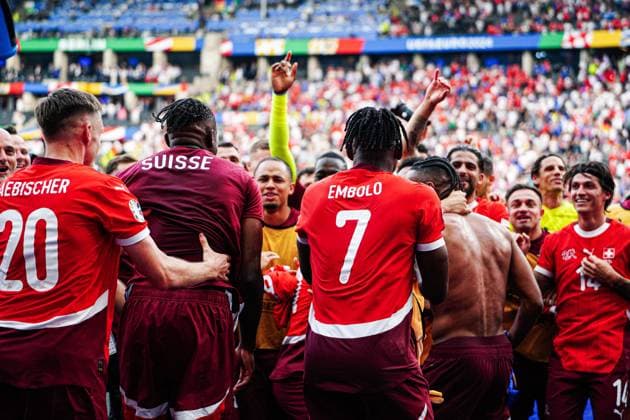 Switzerland celebrates with the fans after the end of the match GER, Switzerland vs Italy, European Football Championship, UEFA Euro 2024, Round of 16, 29 06 2024 GER, Switzerland vs Italy, European Football Championship, UEFA Euro 2024, Round of 16, 29 06 2024 Berlin Copyright: xEibner-Pressefoto MarcelxvonxFehrnx EP_MFN