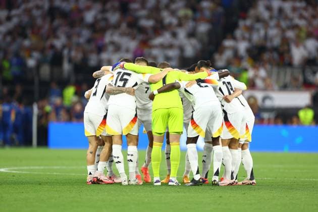 Germany Huddle before kick off Germany v Denmark, UEFA European Championship, EM, Europameisterschaft 2024, Round of 16, Football, BVB Stadion, Dortmund, Germany - 29 Jun 2024 EDITORIAL USE ONLY No use with unauthorised audio, video, data, fixture lists, club league logos or live services. Online in-match use limited to 120 images, no video emulation. No use in betting, games or single club league player publications. Copyright: xKieranxMcManus Shutterstockx 14562066s