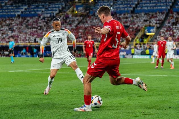 Joakim Maehle Denmark 05 Leroy Sane Germany 19 Germany vs Denmark, Men, Football, Round of 16, EURO 2024, 29 06 2024, European Championship Germany vs Denmark, Men, Football, Round of 16, EURO 2024, 29 06 2024, European Championship Dortmund Copyright: xEibner-Pressefoto BahhoxKarax EP_GER