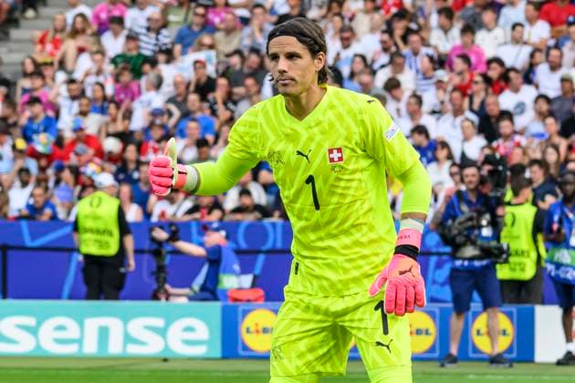 GER, Berlin, Football, Switzerland vs Italy, Final of eight, Final of eight, UEFA EURO 2024, SP, Olympia Stadion Berlin, Yann Sommer Switzerland, SUI , Freisteller, 29 06 2024, Copyright: HMBxMedia UwexKoch