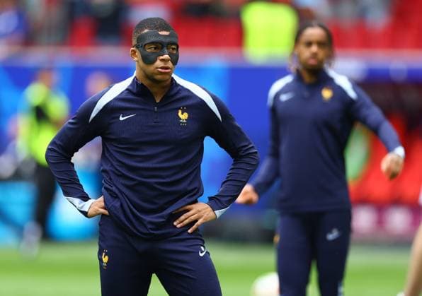 Kylian Mbappe of France looks on during warm up France v Belgium, UEFA European Championship, EM, Europameisterschaft 2024, Round of 16, Football, Dusseldorf Arena, Dusseldorf, Germany - 01 Jul 2024 EDITORIAL USE ONLY No use with unauthorised audio, video, data, fixture lists, club league logos or live services. Online in-match use limited to 120 images, no video emulation. No use in betting, games or single club league player publications. Copyright: xKieranxMcManus Shutterstockx 14566634v