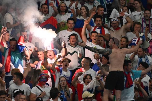 01 07 2024, xjhx, European Football Championship 2024 1 8 Final, Portugal Slovenia emspor, v l emotions, fans, atmosphere, flags, logo, spectators, jerseys Slovenia to end pyrotechnics smoke Bengalos UEFA REGULATIONS PROHIBIT ANY USE OF PHOTOGRAPHS as IMAGE SEQUENCES and or QUASI VIDEO Frankfurt am Main