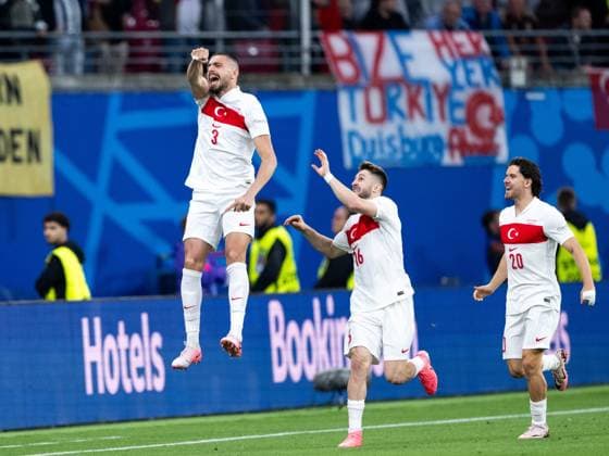 Merih Demiral Turkey, 03 , Abduelkerim Bardakci Turkey, 14 , Ferdi Erenay Kadioglu Turkey, 20 celebrate the goal for 0 1, GER, Austria AUT vs Tuerkiye TUR , European Football Championship, UEFA EURO 2024, Round of 16, 02 07 2024 GER, Austria AUT vs Tuerkiye TUR , European Football Championship, UEFA EURO 2024, Round of 16, 02 07 2024 Leipzig Copyright: xEibner-Pressefoto Memmlerx EP_MMR