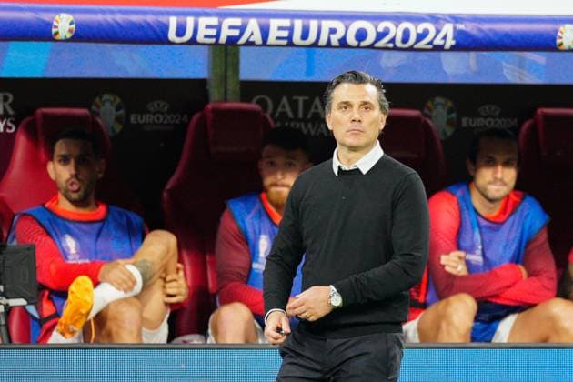 Türkiye manager Vincenzo Montella ITA Austria v Turkiye, UEFA European Championship, EM, Europameisterschaft 2024, Round of 16, Football, Leipzig Stadium, Leipzig, Germany - 02 Jul 2024 EDITORIAL USE ONLY No use with unauthorised audio, video, data, fixture lists, club league logos or live services. Online in-match use limited to 120 images, no video emulation. No use in betting, games or single club league player publications. Copyright: xDavexShopland Shutterstockx 14566651n