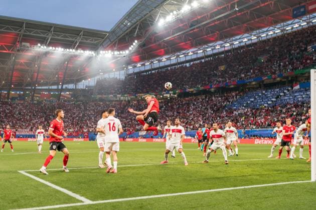 SOCCER - UEFA EURO, EM, Europameisterschaft,Fussball 2024 LEIPZIG,GERMANY,02.JUL.24 - SOCCER -UEFA EURO 2024, round of 16, Austria vs Turkey. Image shows Stefan Posch (AUT), Isamil Yueksek (TUR), Philipp Lienhart (AUT), Orkun Koekcue (TUR) and Abduelkerim Bardakci (TUR). GEPAxpictures xJohannesxFriedl