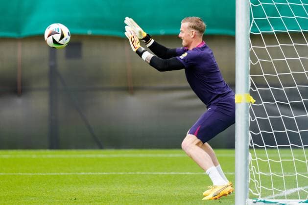 Jordan Pickford of England England Training & press conference, PK, Pressekonferenz UEFA European Championship, EM, Europameisterschaft 2024, Quarter Final, Football, Spa & Golf Resort Weimarer Land, Blankenhain, Germany, 03 Jul 2024 EDITORIAL USE ONLY No use with unauthorised audio, video, data, fixture lists, club league logos or live services. Online in-match use limited to 120 images, no video emulation. No use in betting, games or single club league player publications. Copyright: xDavexShopland Shutterstockx 14568226e