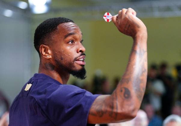 Ivan Toney of England loses at darts to Daily Mirror chief sports writer Andy Dunn England Training & press conference, PK, Pressekonferenz UEFA European Championship, EM, Europameisterschaft 2024, Quarter Final, Football, Spa & Golf Resort Weimarer Land, Blankenhain, Germany, 03 Jul 2024 EDITORIAL USE ONLY No use with unauthorised audio, video, data, fixture lists, club league logos or live services. Online in-match use limited to 120 images, no video emulation. No use in betting, games or single club league player publications. Copyright: xDavexShopland Shutterstockx 14568226bo