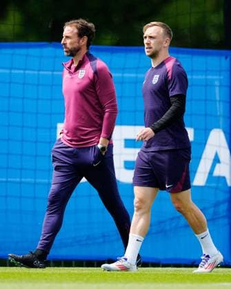 EURO 2024, Nationalteam England Training Gareth Southgate manager of England and Jarrod Bowen of England England Training, UEFA European Championship, EM, Europameisterschaft 2024, Quarter Final, Football, Spa & Golf Resort Weimarer Land, Blankenhain, Germany, 05 Jul 2024 EDITORIAL USE ONLY No use with unauthorised audio, video, data, fixture lists, club league logos or live services. Online in-match use limited to 120 images, no video emulation. No use in betting, games or single club league player publications. Copyright: xDavexShopland Shutterstockx 14568246f
