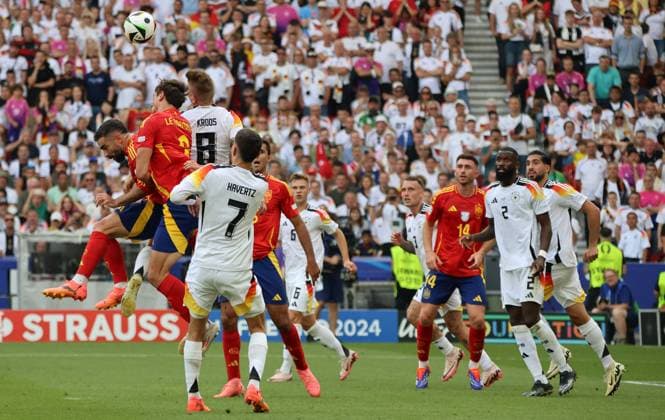 05 07 2024, Football, Men, UEFA European Championship 2024, Quarter Final, Quarter Final, Spain Germany, Toni Kroos Germany , Kai Havertz Germany , Antonio Ruediger Germany , Aymeric Laporte Spain , Robin Le Normand Spain Stuttgart MHP Arena Baden Württemberg Germany EN Copyright: xSebastianxBachx