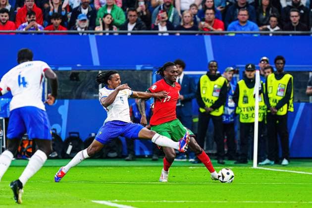 Jules Konde France, 05 , Rafael Leao Portugal, 17 GER, Portugal vs France, European Football Championship, UEFA Euro 2024, quarter-finals, 05 07 2024 GER, Portugal vs France, European Football Championship, UEFA Euro 2024, quarter-finals, 05 07 2024 Hamburg Copyright: xEibner-Pressefoto MarcelxvonxFehrnx EP_MFN