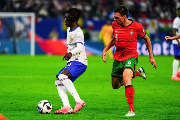 Eduardo Camavinga France, 06 , Joao Palhinha Portugal, 06 GER, Portugal vs France, European Football Championship, UEFA Euro 2024, quarter-finals, 05 07 2024 GER, Portugal vs France, European Football Championship, UEFA Euro 2024, quarter-finals, 05 07 2024 Hamburg Copyright: xEibner-Pressefoto MarcelxvonxFehrnx EP_MFN