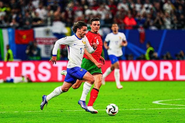 Antoine Griezmann France, 07 , Joao Palhinha Portugal, 06 GER, Portugal vs France, European Football Championship, UEFA Euro 2024, quarter-finals, 05 07 2024 GER, Portugal vs France, European Football Championship, UEFA Euro 2024, quarter-finals, 05 07 2024 Hamburg Copyright: xEibner-Pressefoto MarcelxvonxFehrnx EP_MFN