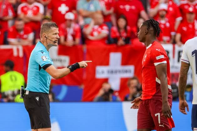 Referee Daniele Orsato Italy with Breel Embolo Switzerland, 07 , Football, UEFA , European Championship, Quarter-final 2024, England vs Switzerland, 06 07 2024, Duesseldorf Arena, Duesseldorf, Germany Duesseldorf Duesseldorf Arena Nordrhein Westfalen Germany Copyright: xGrantxHubbsx