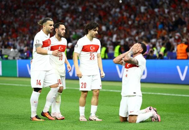 Samet Akaydin of Türkiye. celebrates scoring the opening goal 0-1 Netherlands v Turkiye, UEFA European Championship, EM, Europameisterschaft 2024, Quarter Final, Football, Olympiastadion, Berlin, Germany, 06 Jul 2024 EDITORIAL USE ONLY No use with unauthorised audio, video, data, fixture lists, club league logos or live services. Online in-match use limited to 120 images, no video emulation. No use in betting, games or single club league player publications. Copyright: xKieranxMcManus Shutterstockx 14571393al