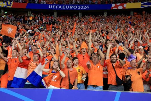 DEU, FIFA, EM 2024, NED vs TUR, 06 07 2024, Berliner Olympiastadion, Berlin, DEU, FIFA, EM 2024, NED vs TUR, in the picture Netherlandsfans, Fanblock Foto Juergen Engler nordphoto GmbH nordphotoxGmbHx xEngler nph00076