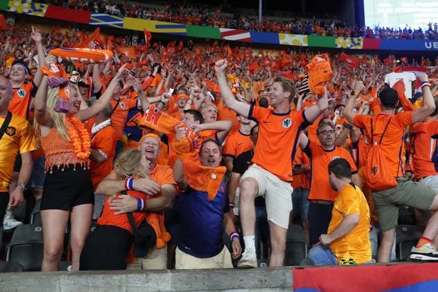 06 07 2024, xtgx, European Football Championship 2024 1 4 Final, Netherlands Turkey emspor, v l jubilation, joy, emotions about the victory with emotions, fans, mood, flags, logo, Holland, Netherlands, spectators, jerseys, Oranje UEFA REGULATIONS PROHIBIT ANY USE OF PHOTOGRAPHS as IMAGE SEQUENCES and or QUASI VIDEO Berlin