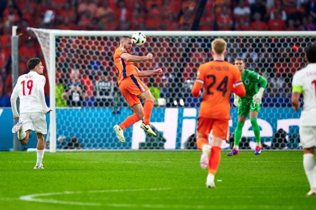 Stefan De Vrij Netherlands, 06 , header to goal, GER, UEFA Euro 2024, mens football, UEFA EURO 2024, quarter finals, quarter finals, Netherlands vs Turkey, Netherlands vs Tuerkiye, 06 07 2024 GER, UEFA Euro 2024, mens football, UEFA EURO 2024, quarter finals, quarter finals, Netherlands vs Turkey, Netherlands vs Tuerkiye, 06 07 2024 Berlin Copyright: xEibner-Pressefotox xClaudiusxRauchx EP_CRH