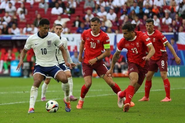 Jude Bellingham England and Granit Xhaka Switzerland in a duel, UEFA EURO 2024 Quarter final, England vs Switzerland, Arena Dusseldorf on July 06, 2024 in Dusseldorf, Germany Photo by Oliver Kaelke DeFodi Images Jude Bellingham England and Granit Xhaka Switzerland battle for the ball, UEFA EURO 2024 Quarter final, England vs Switzerland, Arena Dusseldorf on July 6, 2024 in Dusseldorf, Germany Photo by Oliver Kaelke DeFodi Images Defodi 678 2024 07 06 OK ENGSUI 3147 Defodi-678