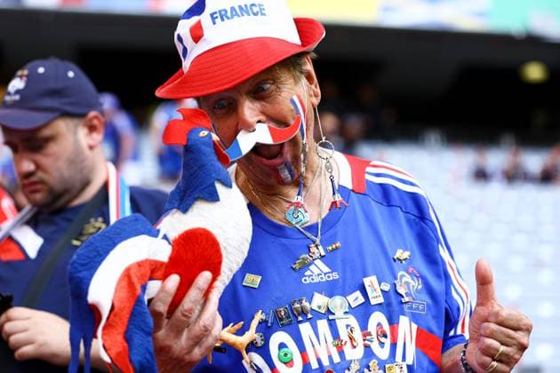 A supporter of France enjoys the pre-match atmosphere Spain v France, UEFA European Championship, EM, Europameisterschaft 2024, Semi Final, Football, Munich Football Arena, Munich, Germany - 09 Jul 2024 EDITORIAL USE ONLY No use with unauthorised audio, video, data, fixture lists, club league logos or live services. Online in-match use limited to 120 images, no video emulation. No use in betting, games or single club league player publications. Copyright: xKieranxMcManus Shutterstockx 14576874h
