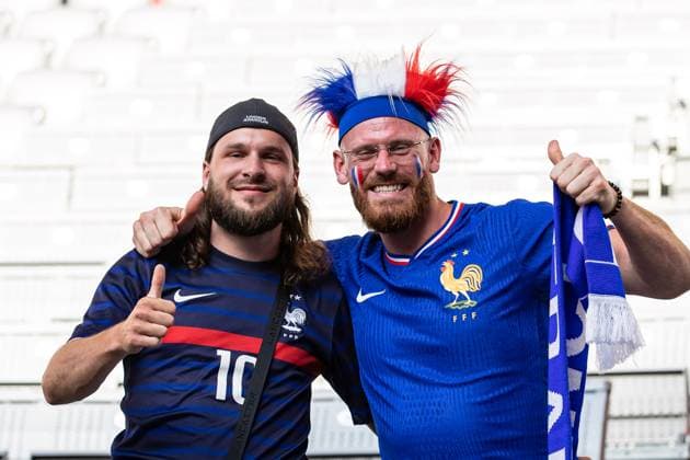 Fans of France before the match with good mood GER, Spain ESP vs France FRA , European Football Championship, UEFA EURO 2024, semi-final, 09 07 2024 GER, Spain ESP vs France FRA , European Football Championship, UEFA EURO 2024, semi-final, 09 07 2024 Munich Copyright: xEibner-Pressefoto RogerxBuerkex EP