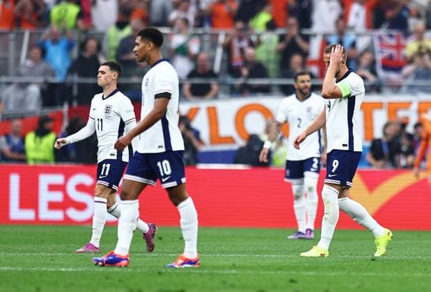 Harry Kane of England shows his frustration after Xavi Simons of Netherlands scores a goal to make it 1-0 Netherlands v England, UEFA European Championship, EM, Europameisterschaft 2024, Semi Final, Football, BVB Stadion, Dortmund, Germany, 10 Jul 2024 EDITORIAL USE ONLY No use with unauthorised audio, video, data, fixture lists, club league logos or live services. Online in-match use limited to 120 images, no video emulation. No use in betting, games or single club league player publications. Copyright: xMichaelxZemanek Shutterstockx 14576899bc