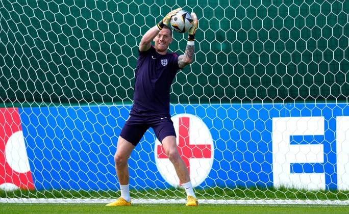 Jordan Pickford of England England Training, UEFA European Championship, EM, Europameisterschaft 2024, Final, Football, Spa & Golf Resort Weimarer Land, Blankenhain, Germany, 13 Jul 2024 EDITORIAL USE ONLY No use with unauthorised audio, video, data, fixture lists, club league logos or live services. Online in-match use limited to 120 images, no video emulation. No use in betting, games or single club league player publications. Copyright: xDavexShopland Shutterstockx 14583292d