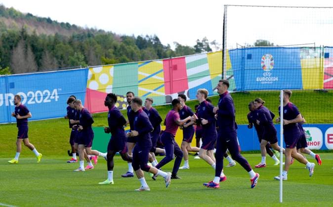 All England players training ahead of tomorrow s final vs Spain England Training, UEFA European Championship, EM, Europameisterschaft 2024, Final, Football, Spa & Golf Resort Weimarer Land, Blankenhain, Germany, 13 Jul 2024 EDITORIAL USE ONLY No use with unauthorised audio, video, data, fixture lists, club league logos or live services. Online in-match use limited to 120 images, no video emulation. No use in betting, games or single club league player publications. Copyright: xDavexShopland Shutterstockx 14583292ax