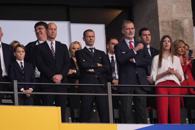 Britain s Prince William, center, his son Prince George of Wales, second left, UEFA President Aleksander Ceferin, second right, and King Felipe VI of Spain, right, attend the final match between Spain and England at the Euro 2024 soccer tournament in Berlin, Germany, Sunday, July 14, 2024 . Copyright: xFabioxFerrari LaPressex